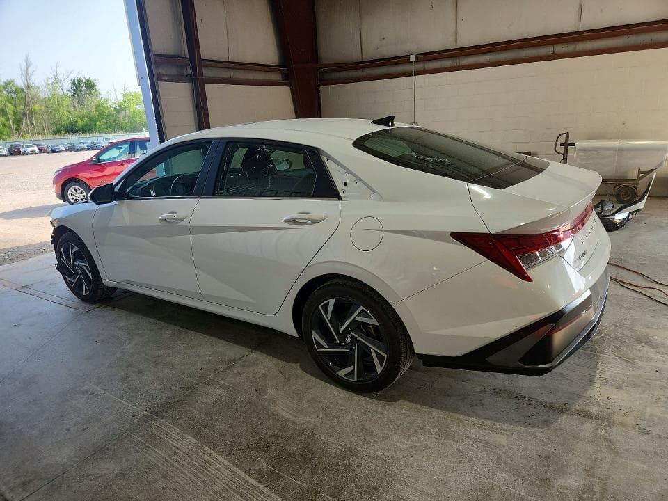 2025 HYUNDAI ELANTRA SEL 2