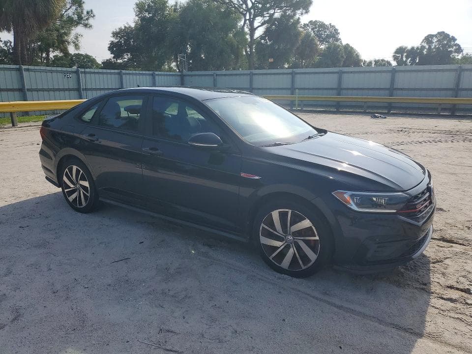 2020 VOLKSWAGEN JETTA GLI 4