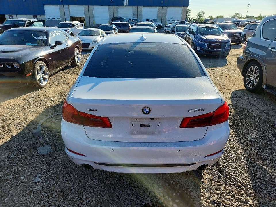 2018 BMW 530 XI 6