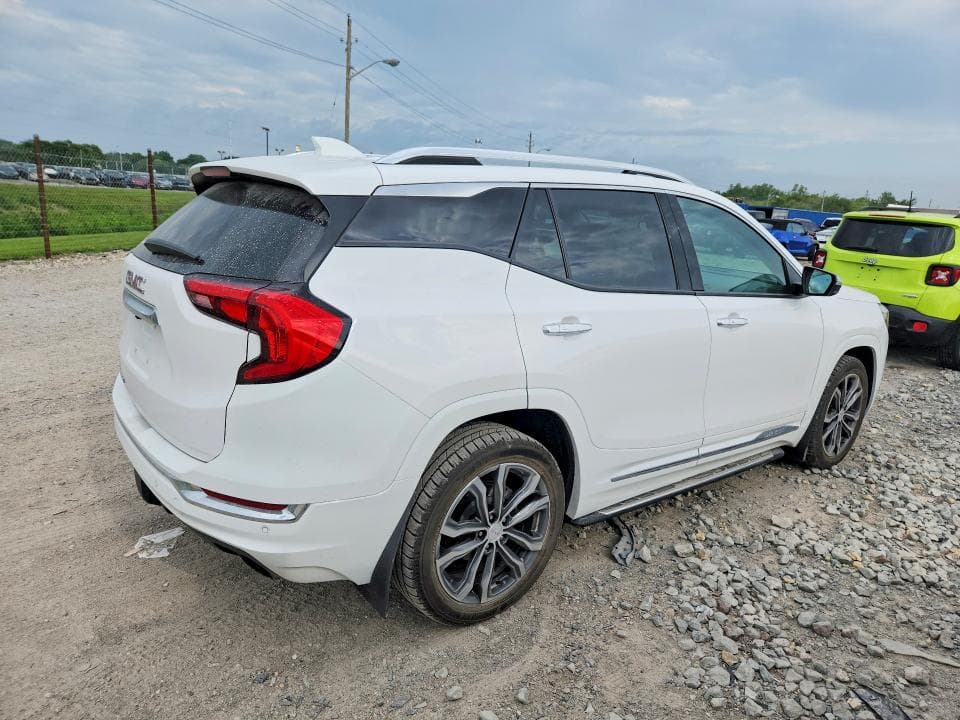2018 GMC TERRAIN DENALI 3