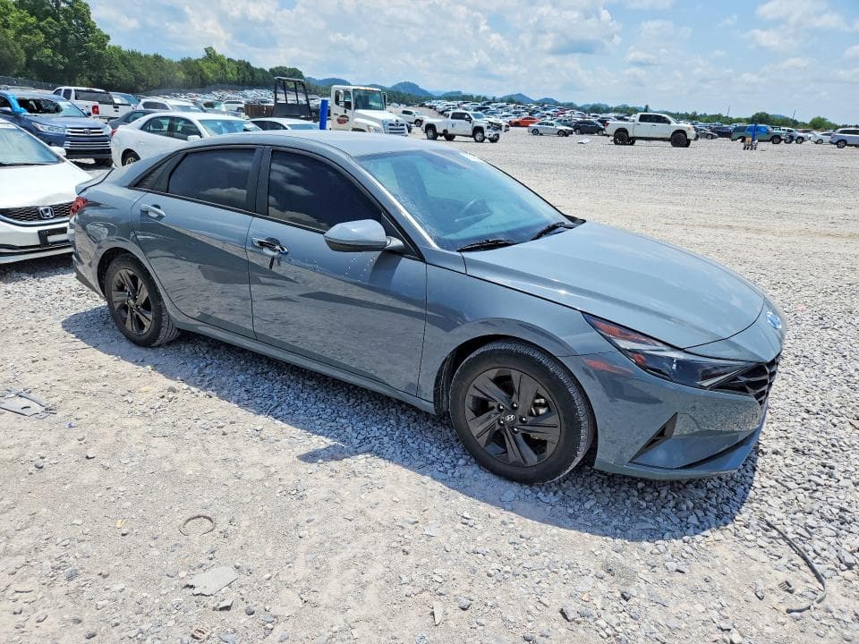 2021 HYUNDAI ELANTRA SEL 4