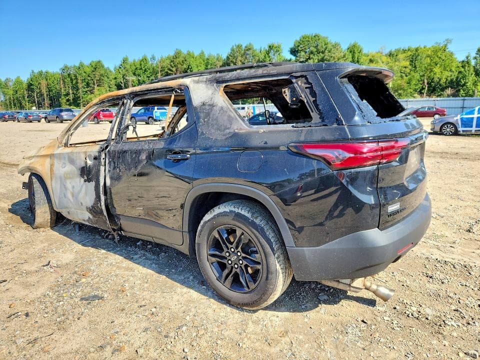 2022 CHEVROLET TRAVERSE LS 2