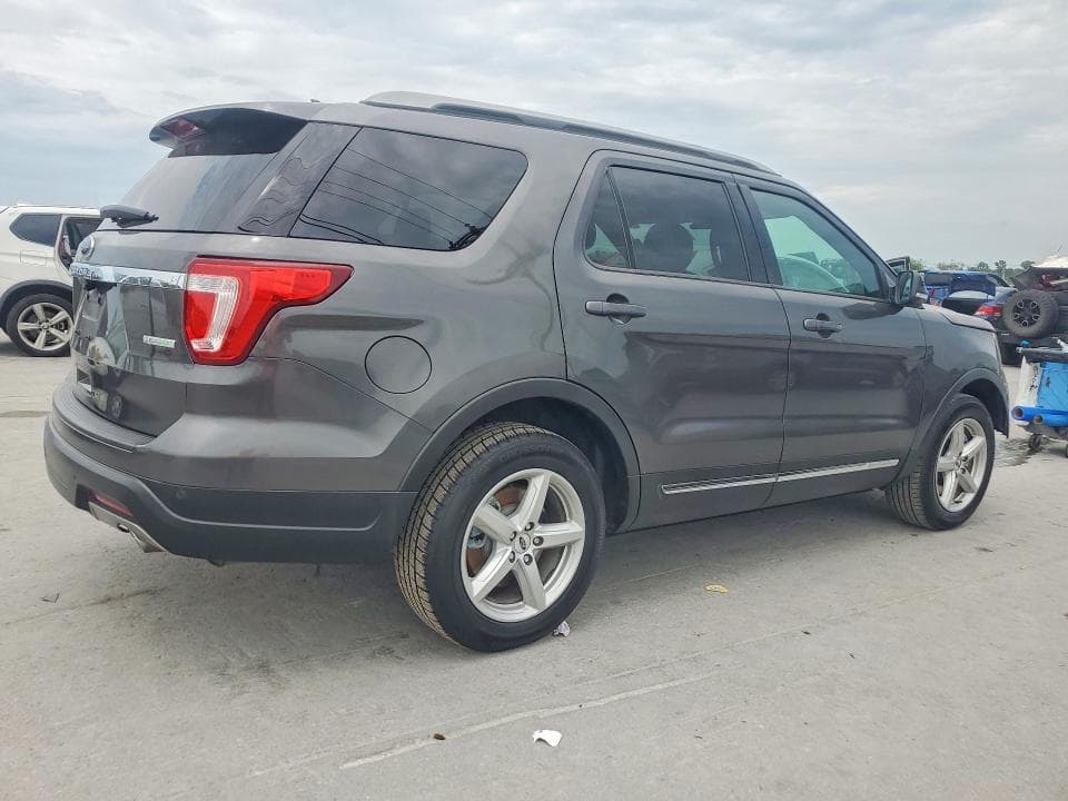 2019 FORD EXPLORER XLT 3