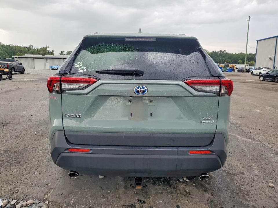 2022 TOYOTA RAV4 XLE PREMIUM 6
