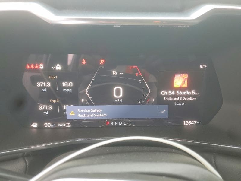 2025 GMC CANYON ELEVATION 9