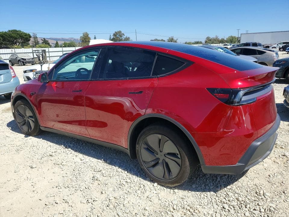 2026 TESLA MODEL Y 2