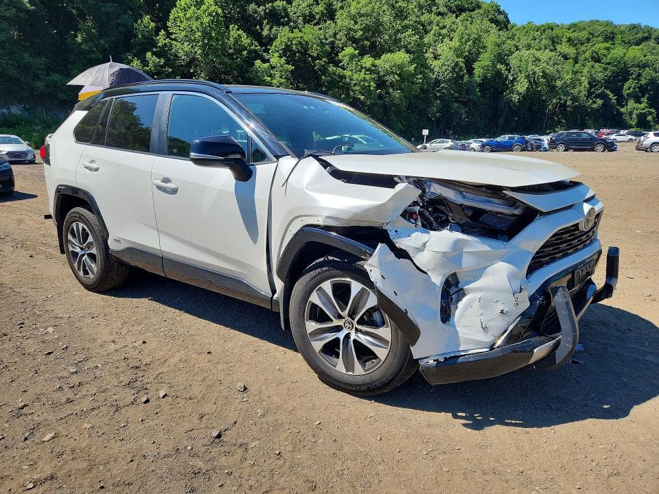 2023 TOYOTA RAV4 XSE 4