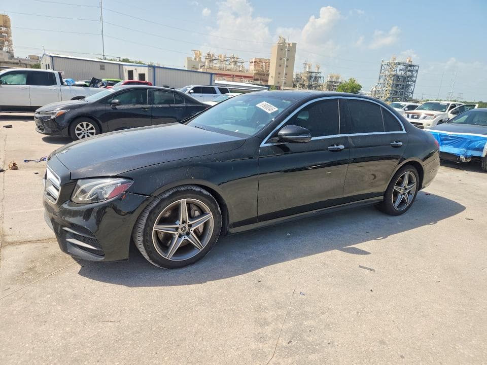 2018 MERCEDES-BENZ E 300 - 1