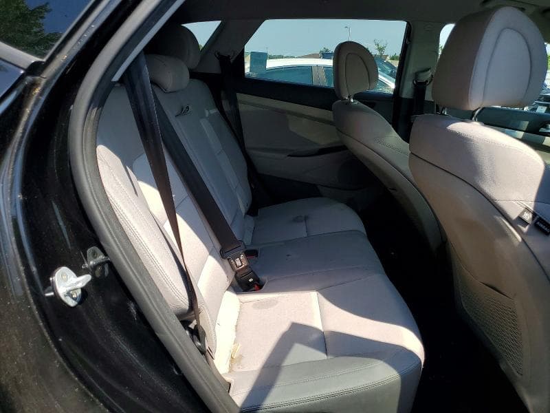 2018 HYUNDAI TUCSON SE 10