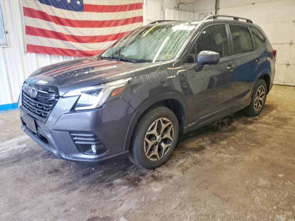 2024 SUBARU FORESTER PREMIUM - 1