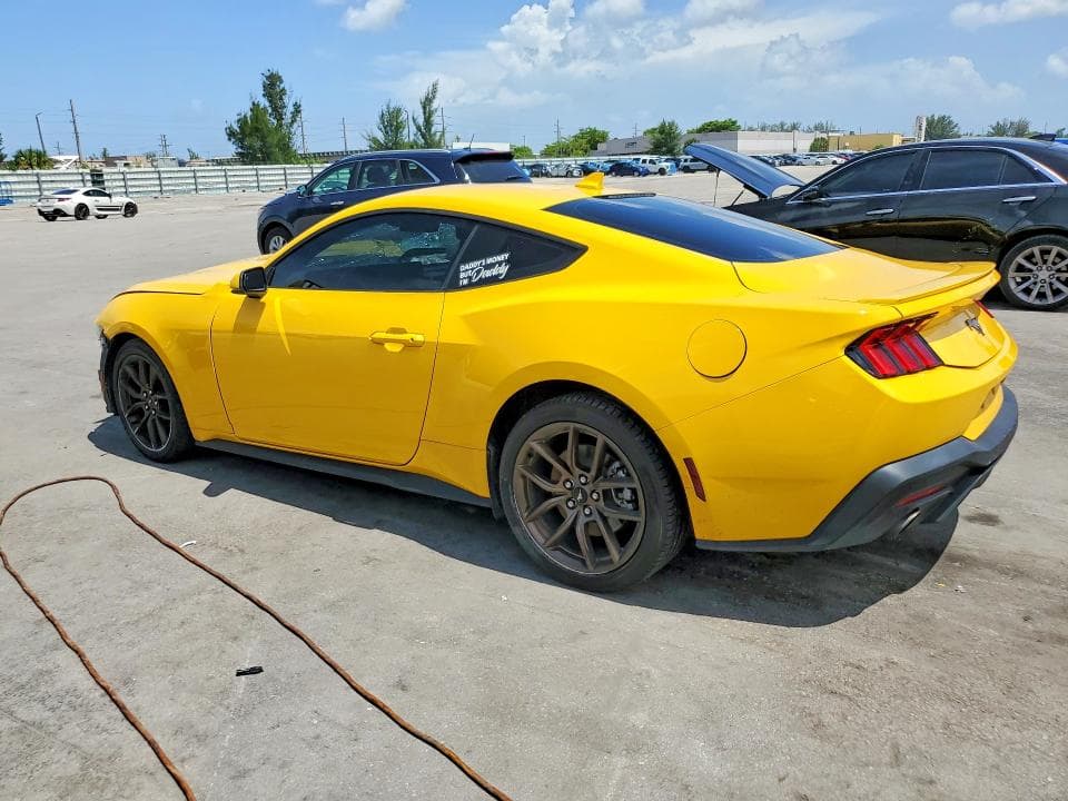 2024 FORD MUSTANG 2