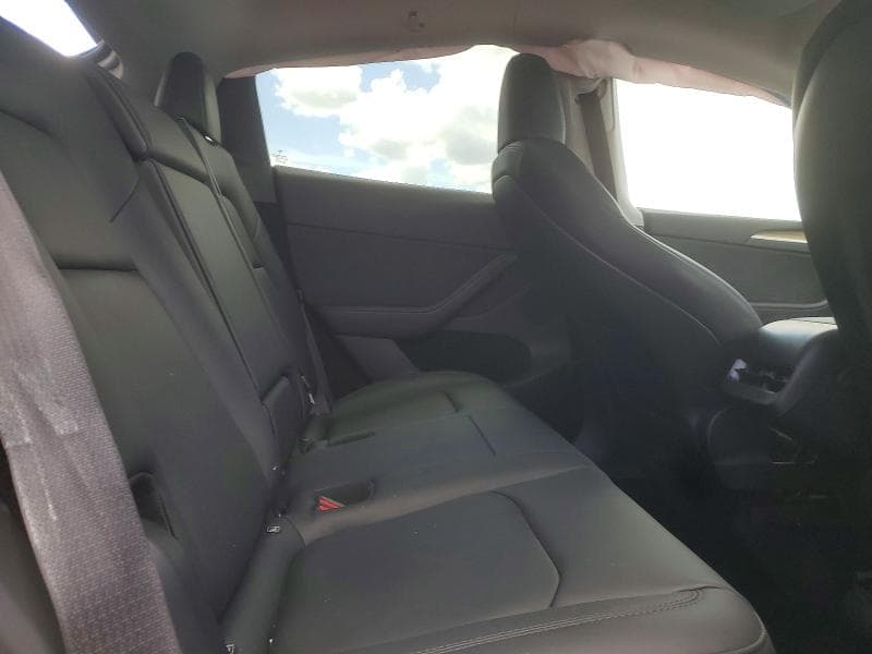 2023 TESLA MODEL Y 10
