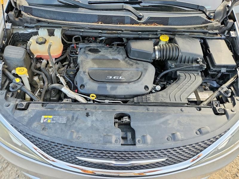 2017 CHRYSLER PACIFICA TOURING L 12