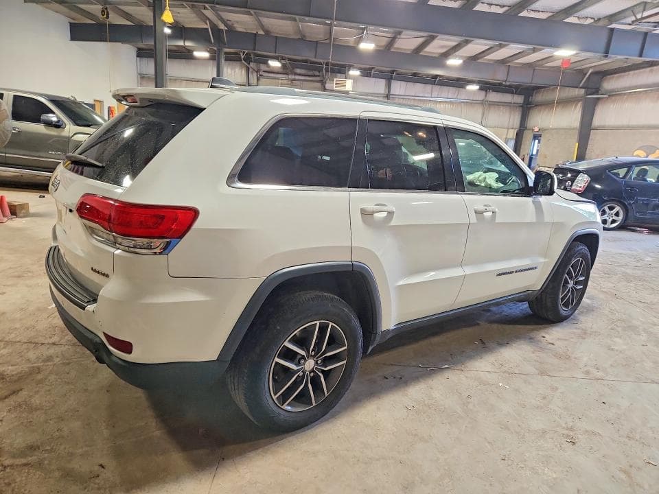 2018 JEEP GRAND CHEROKEE LAREDO 3