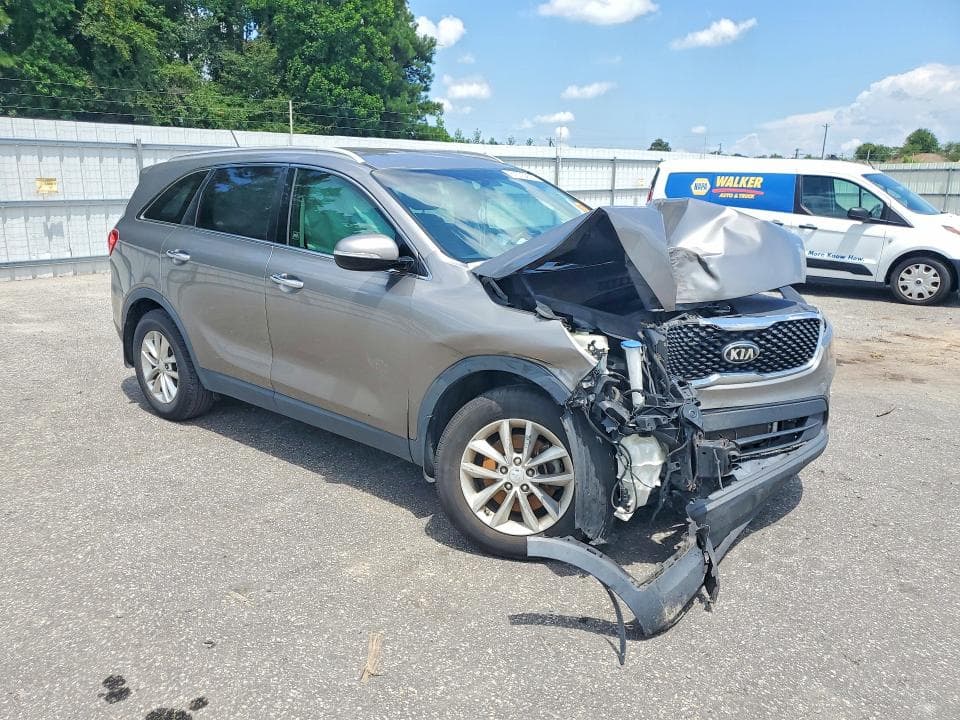 2017 KIA SORENTO LX 4