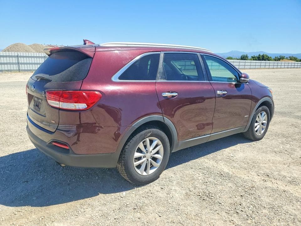 2017 KIA SORENTO LX 3