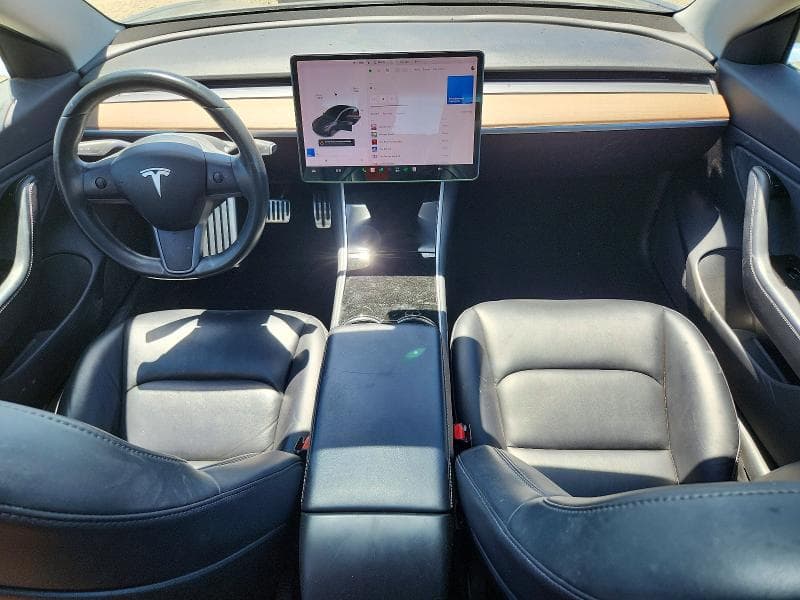 2018 TESLA MODEL 3 8