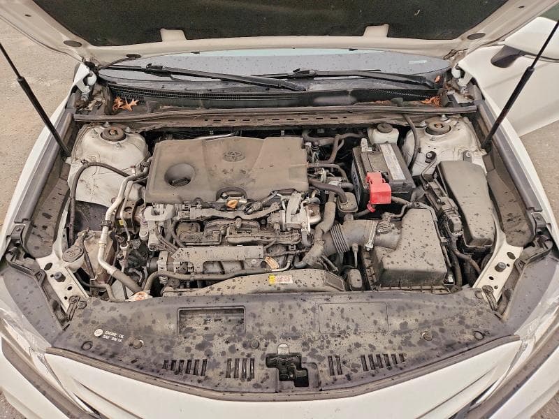 2020 TOYOTA CAMRY SE 11