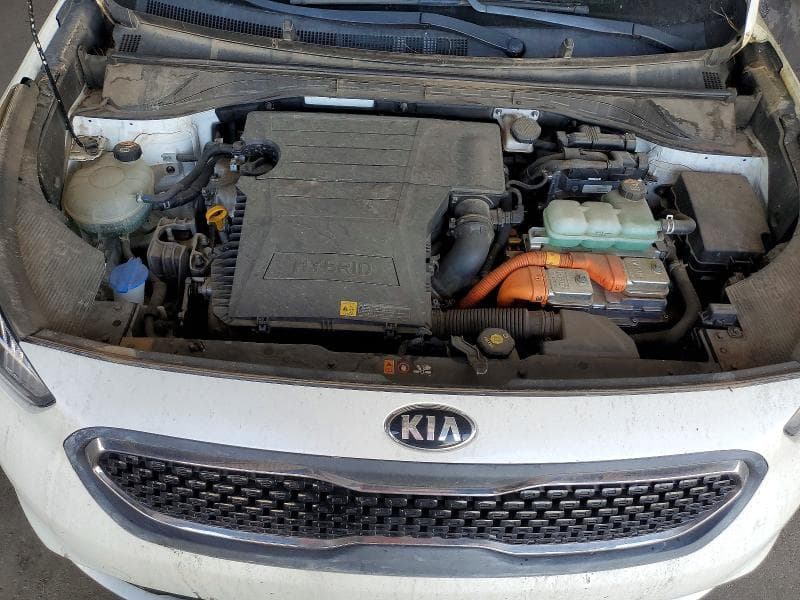 2019 KIA NIRO LX 11