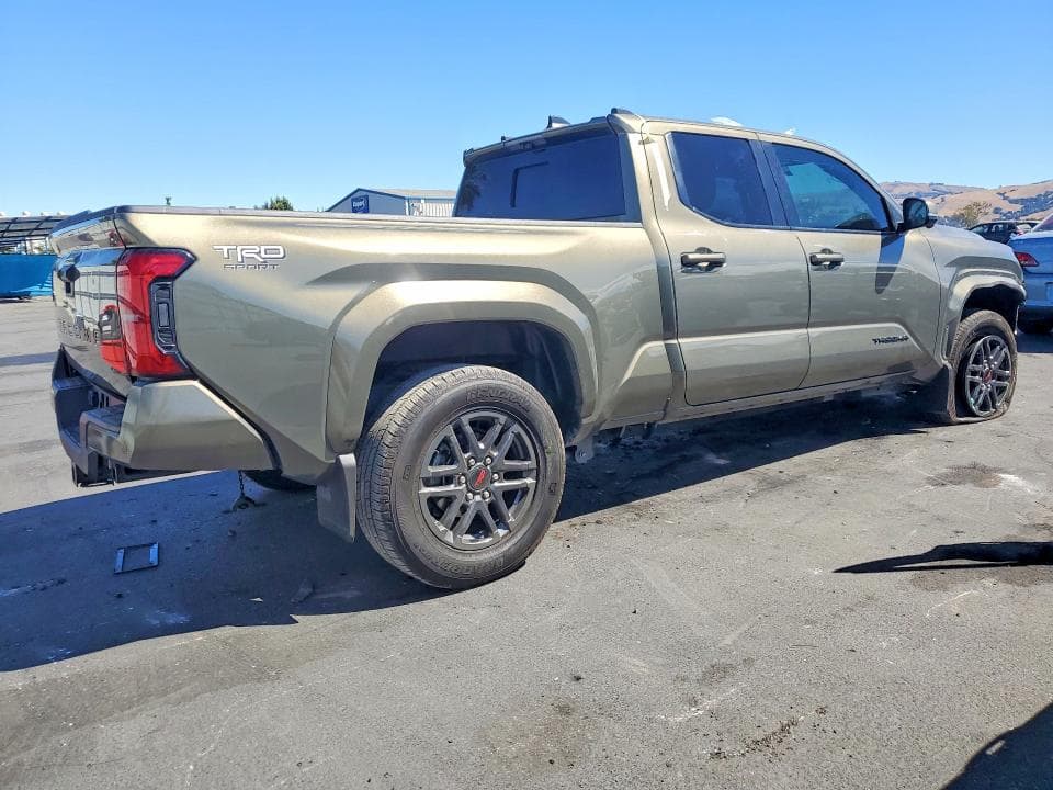 2025 TOYOTA TACOMA TRD SPORT 3