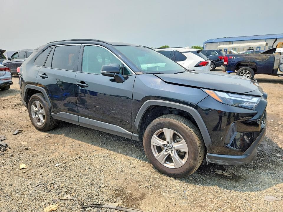 2024 TOYOTA RAV4 XLE 4