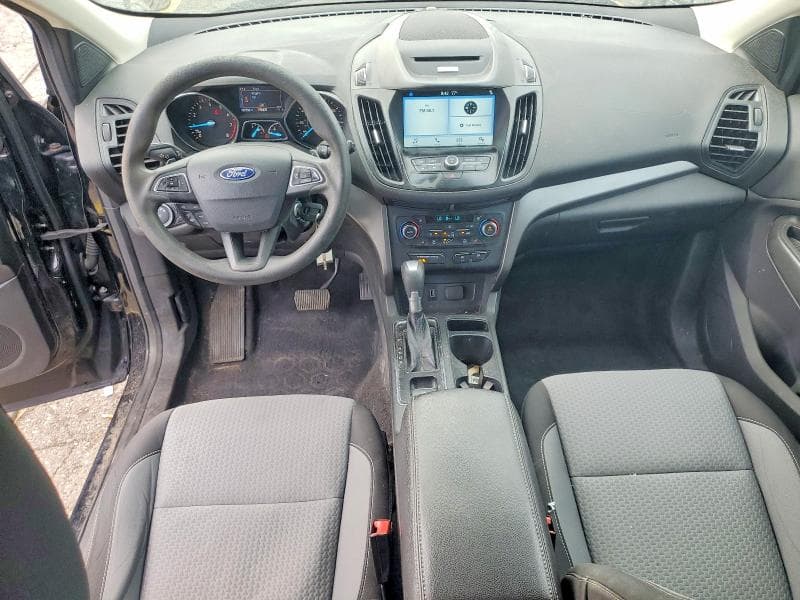 2017 FORD ESCAPE SE 8