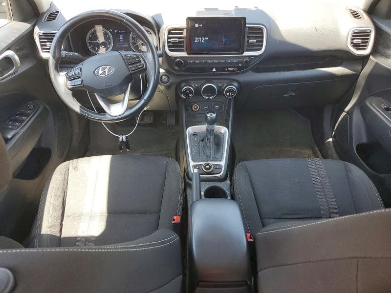 2021 HYUNDAI VENUE SEL 8