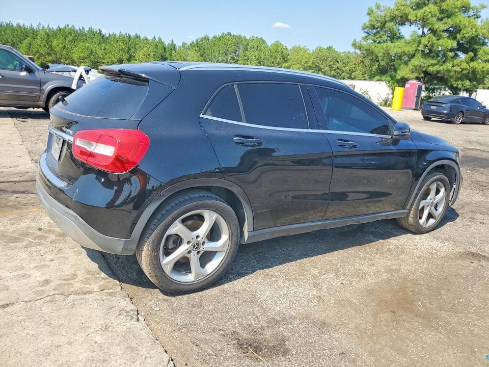2019 MERCEDES-BENZ GLA 250 4MATIC 3