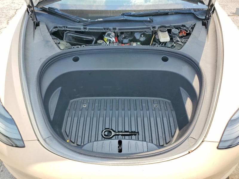 2023 TESLA MODEL 3 11
