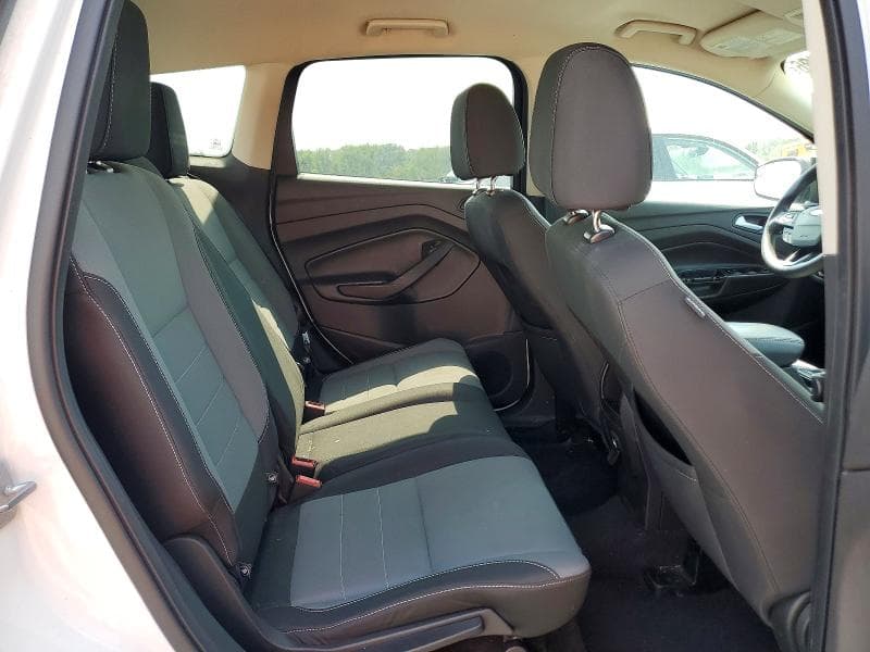 2017 FORD ESCAPE S 11
