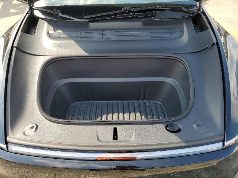 2026 TESLA MODEL Y 12