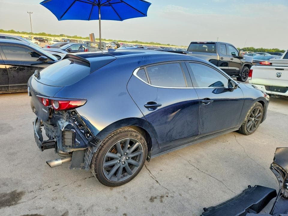 2020 MAZDA 3 PREMIUM 3
