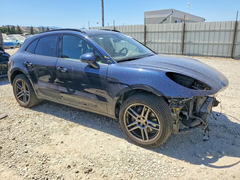 2021 PORSCHE MACAN 4