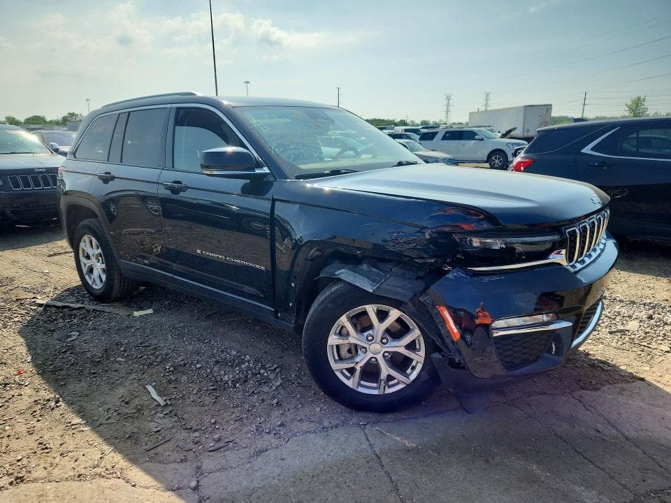 2023 JEEP GRAND CHEROKEE LIMITED 4