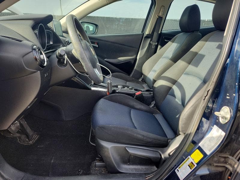2017 TOYOTA YARIS BASE 7