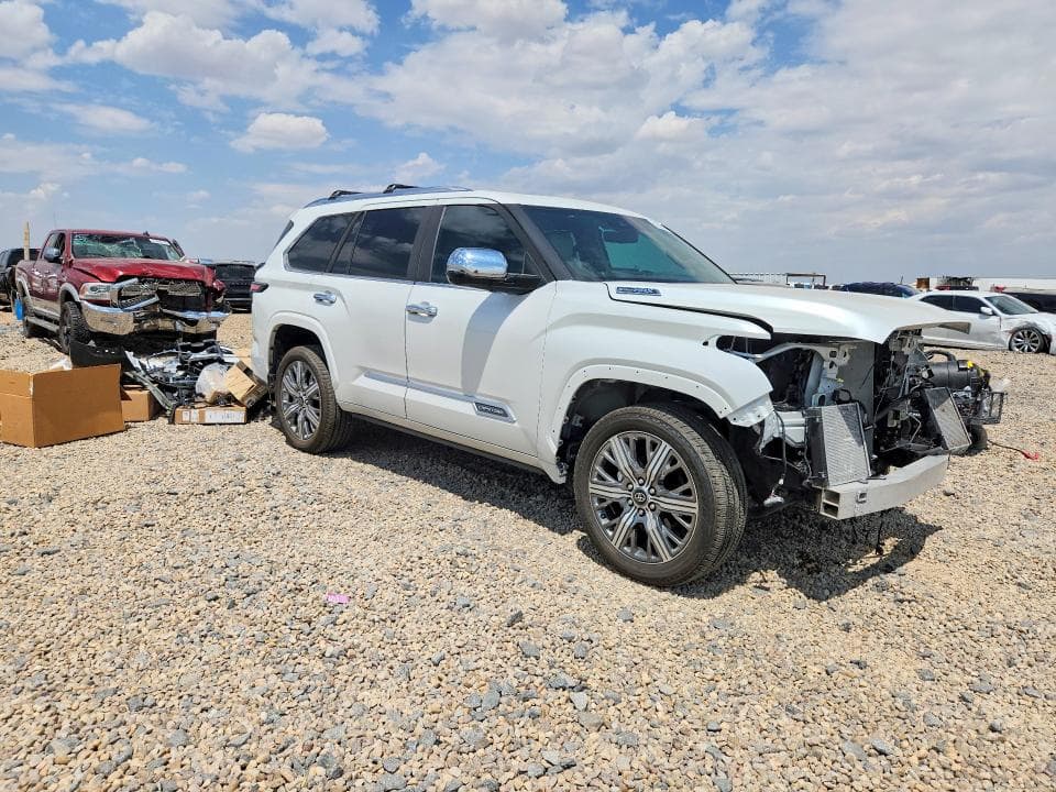 2025 TOYOTA SEQUOIA CAPSTONE 4
