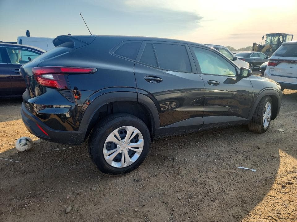 2026 CHEVROLET TRAX LS 3