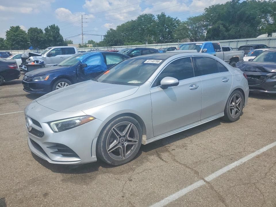 2022 MERCEDES-BENZ A 220 4MATIC - 1