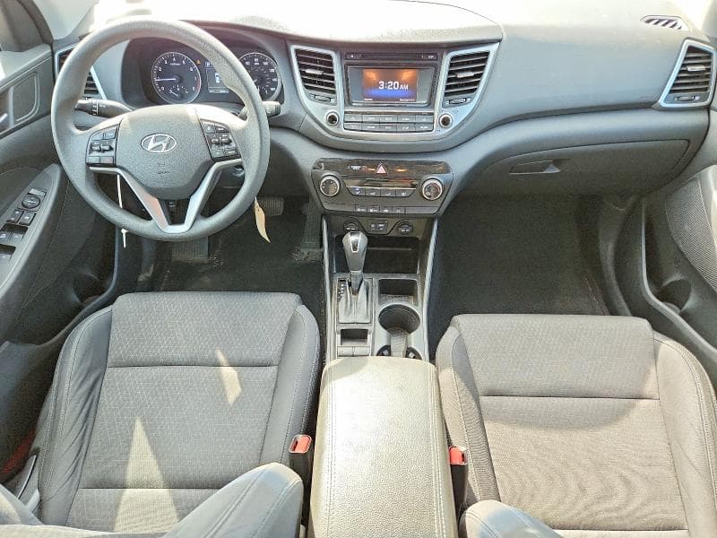 2017 HYUNDAI TUCSON SE 8
