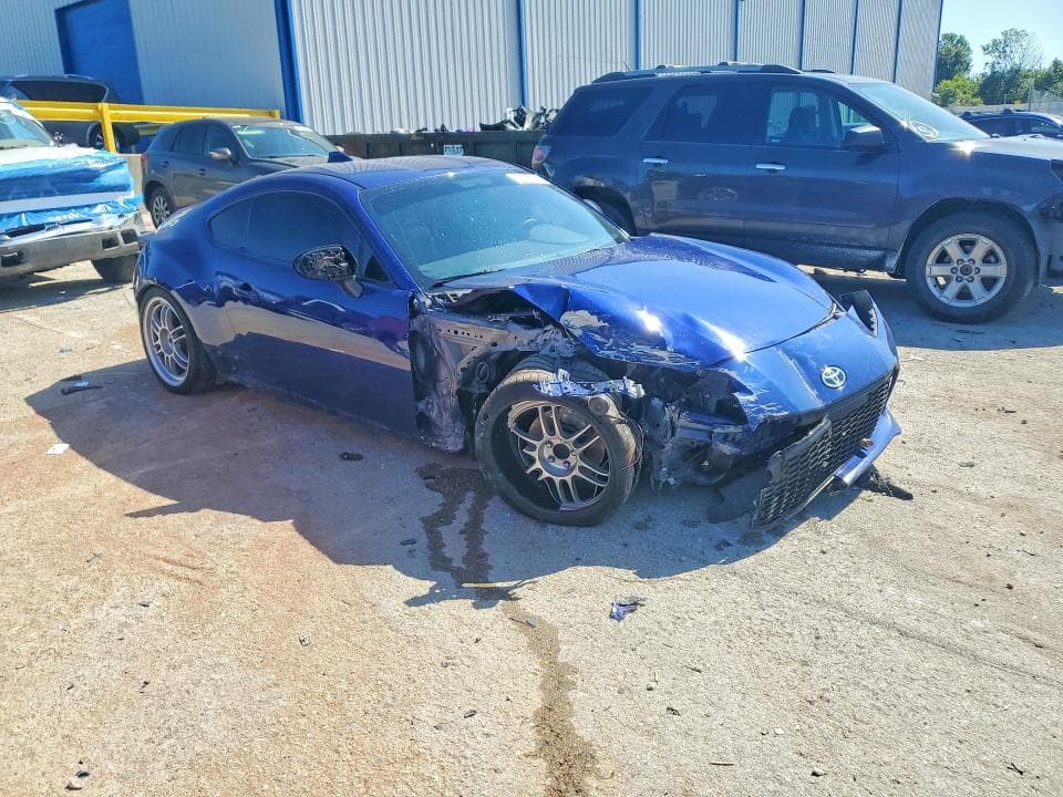 2022 TOYOTA GR86 BASE 4