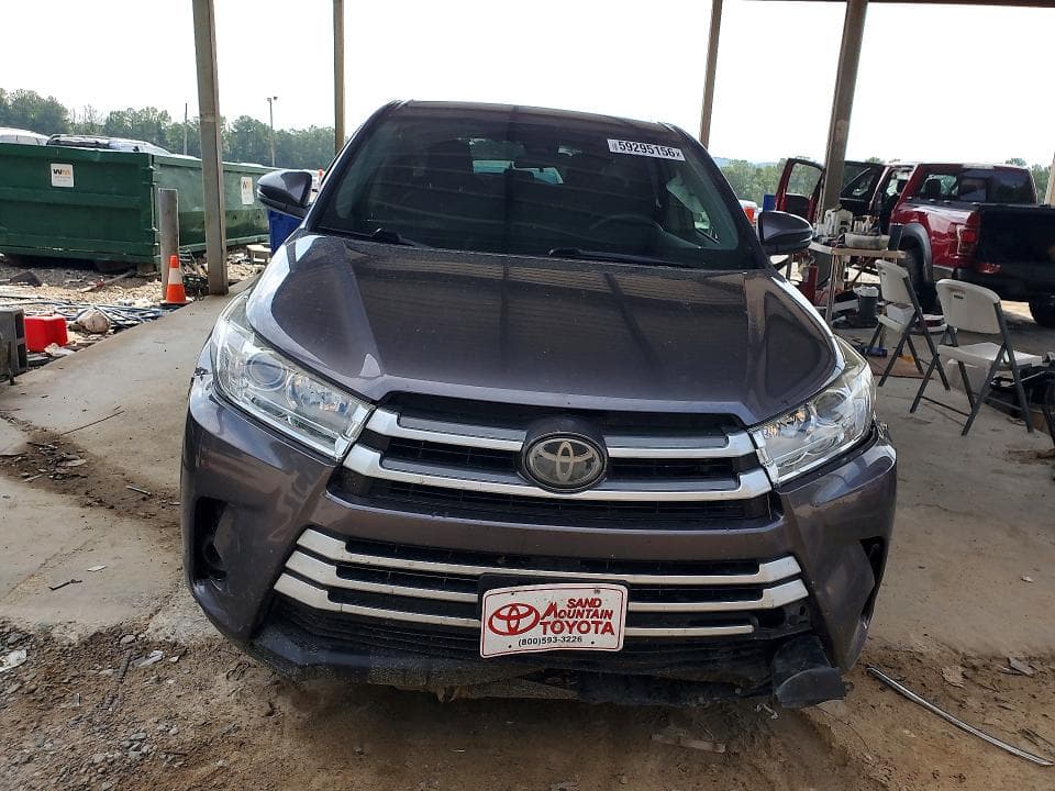 2019 TOYOTA HIGHLANDER LE 5