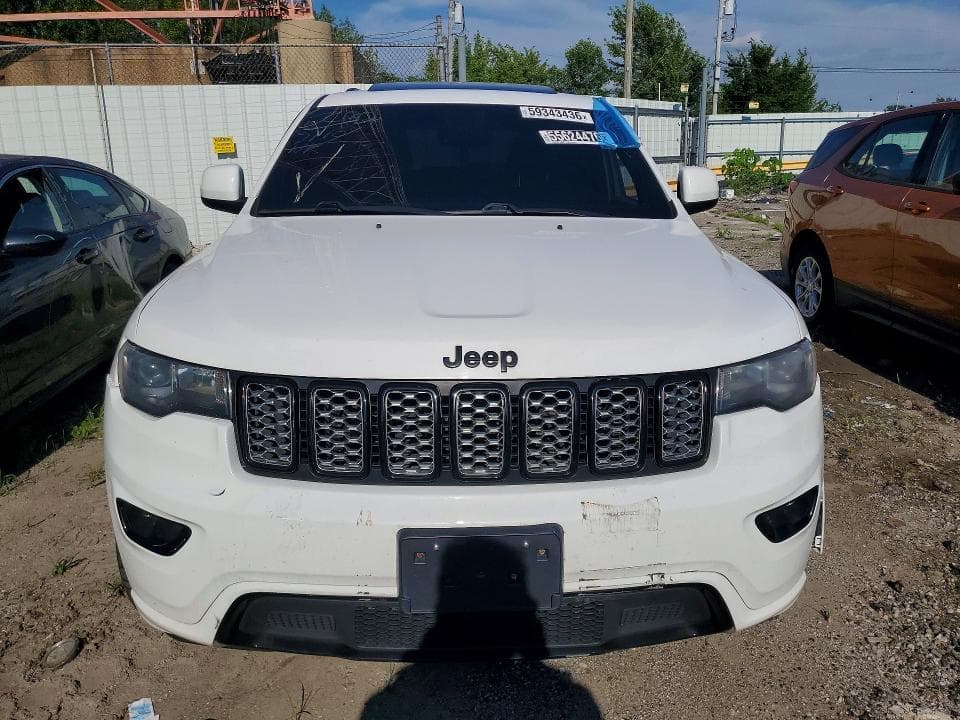 2018 JEEP GRAND CHEROKEE LAREDO 5