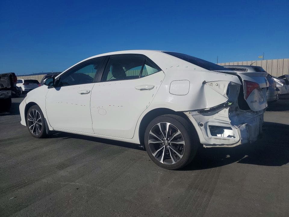 2019 TOYOTA COROLLA SE 2