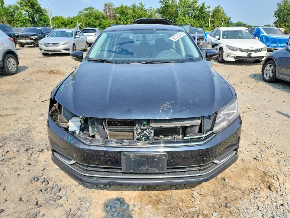 2017 VOLKSWAGEN PASSAT S 5