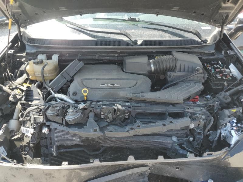 2018 CHRYSLER PACIFICA LIMITED 12