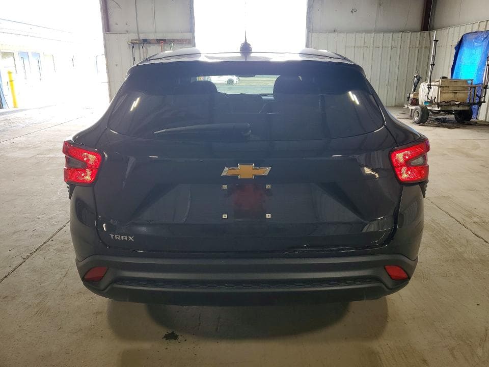 2024 CHEVROLET TRAX LS 6