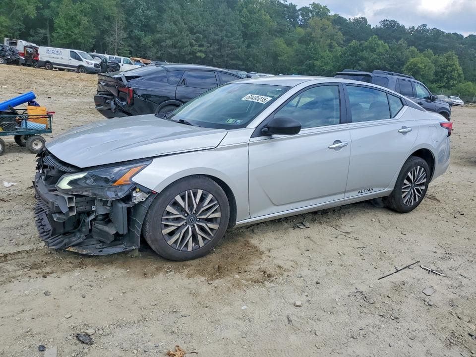 2024 NISSAN ALTIMA SV