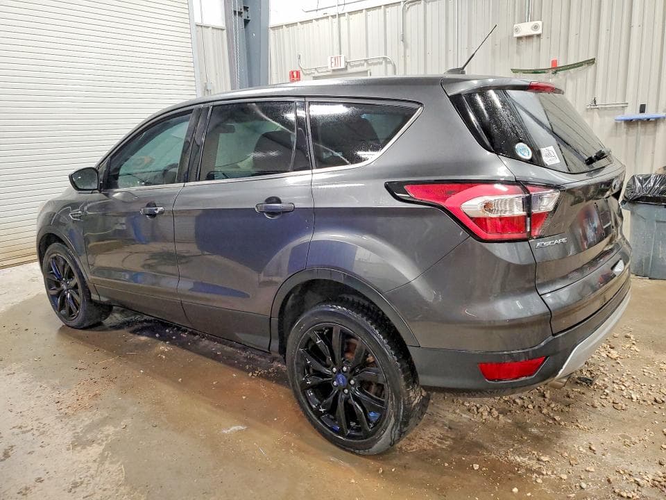 2017 FORD ESCAPE SE 2