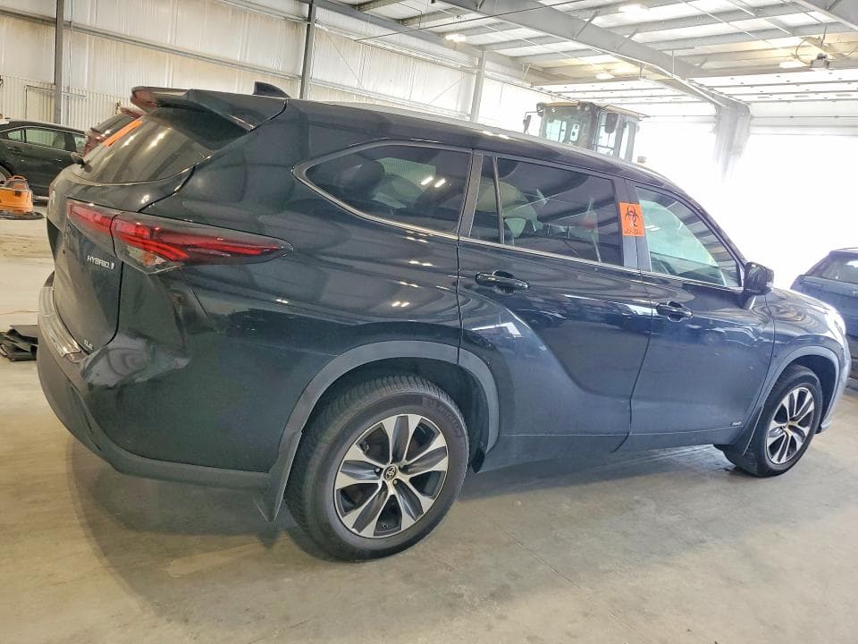 2024 TOYOTA HIGHLANDER HYBRID XLE 3