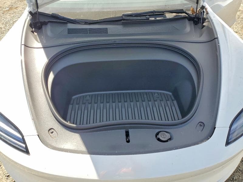 2026 TESLA MODEL 3 11